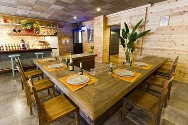 話もはずむカウンター