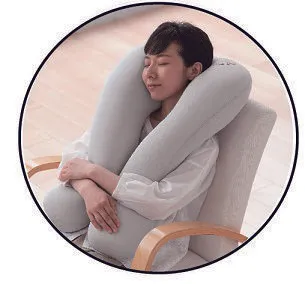 リビングでお昼寝ピロー