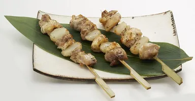 ＜麻布あさひ＞ももにんにく串