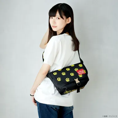 カジュアルメッセンジャーS(アナハイム・エレクトロニクス社) 着用イメージ