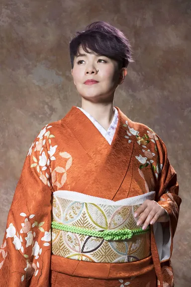 島津亜矢　写真