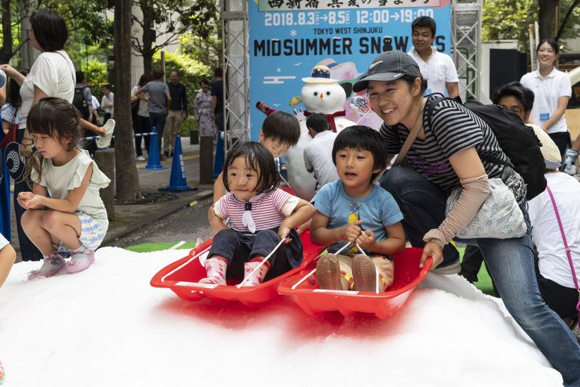 真夏の新宿に日本の雪に触れ合えるフォトジェニックなスポット出現！
「西新宿 真夏の雪まつり」を8月3日、4日、5日に開催