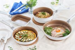 累計販売枚数150万枚のevercookシリーズから軽さと美しさをまとった、史上最軽量の白のフライパン『evercook Air』9月上旬に発売