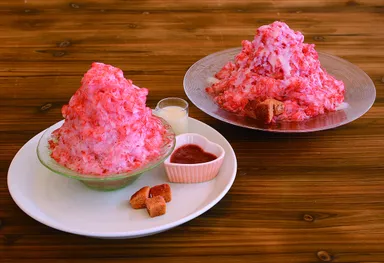 夏季限定 農園カフェならではの100％削りいちごかき氷