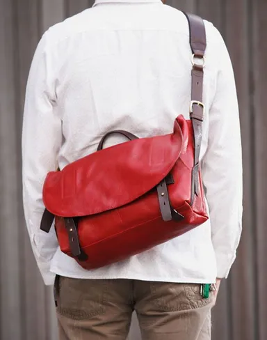 レザーメッセンジャーバッグ