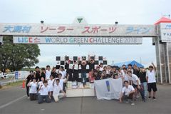 優勝を果たした工学院大学ソーラーチーム