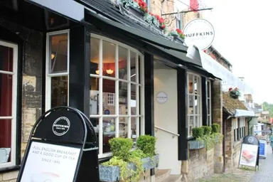 現地ティールーム