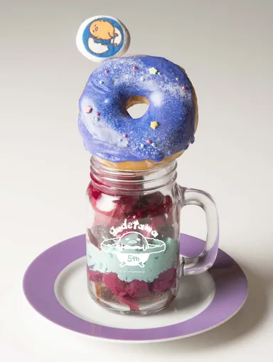 ブラッぐでホールじゃ～パフェ