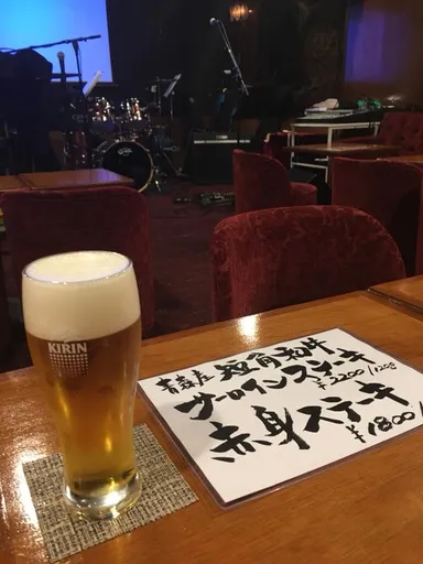 本格的なお食事、お酒が楽しめます