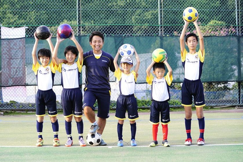 子供向けスポーツスクール業界実績no 1のリーフラス 東京ヴェルディ株式会社とコーポレートパートナー契約更新 リーフラス株式会社のプレスリリース