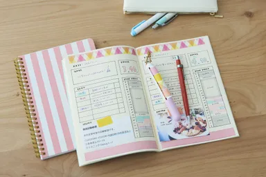 ノートをかわいくデコレーション