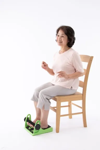 ららふる フットダンベル使用イメージ