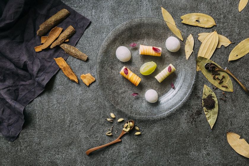 星野リゾート　軽井沢ホテルブレストンコート（長野県・軽井沢町）
フルーツと香り高いスパイスで秋を楽しむ
デザートコース「デセール・デピス」を期間限定で提供
日程：2018年10月12日～28日の金・土・日