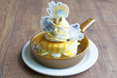 こうもりトンちゃんとおばけシノさんのかぼちゃパンケーキ