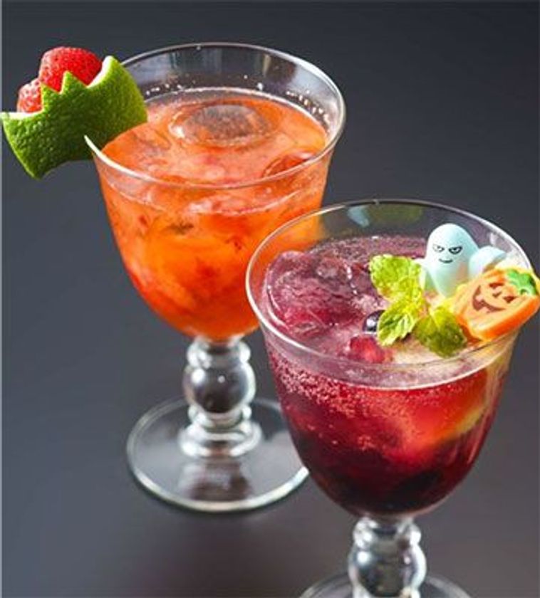 女性におすすめ！“果実感”が楽しめる　Very“Berry”な
「 ハロウィンカクテル 」が登場
2018年9月1日（土）より大阪新阪急ホテルにて