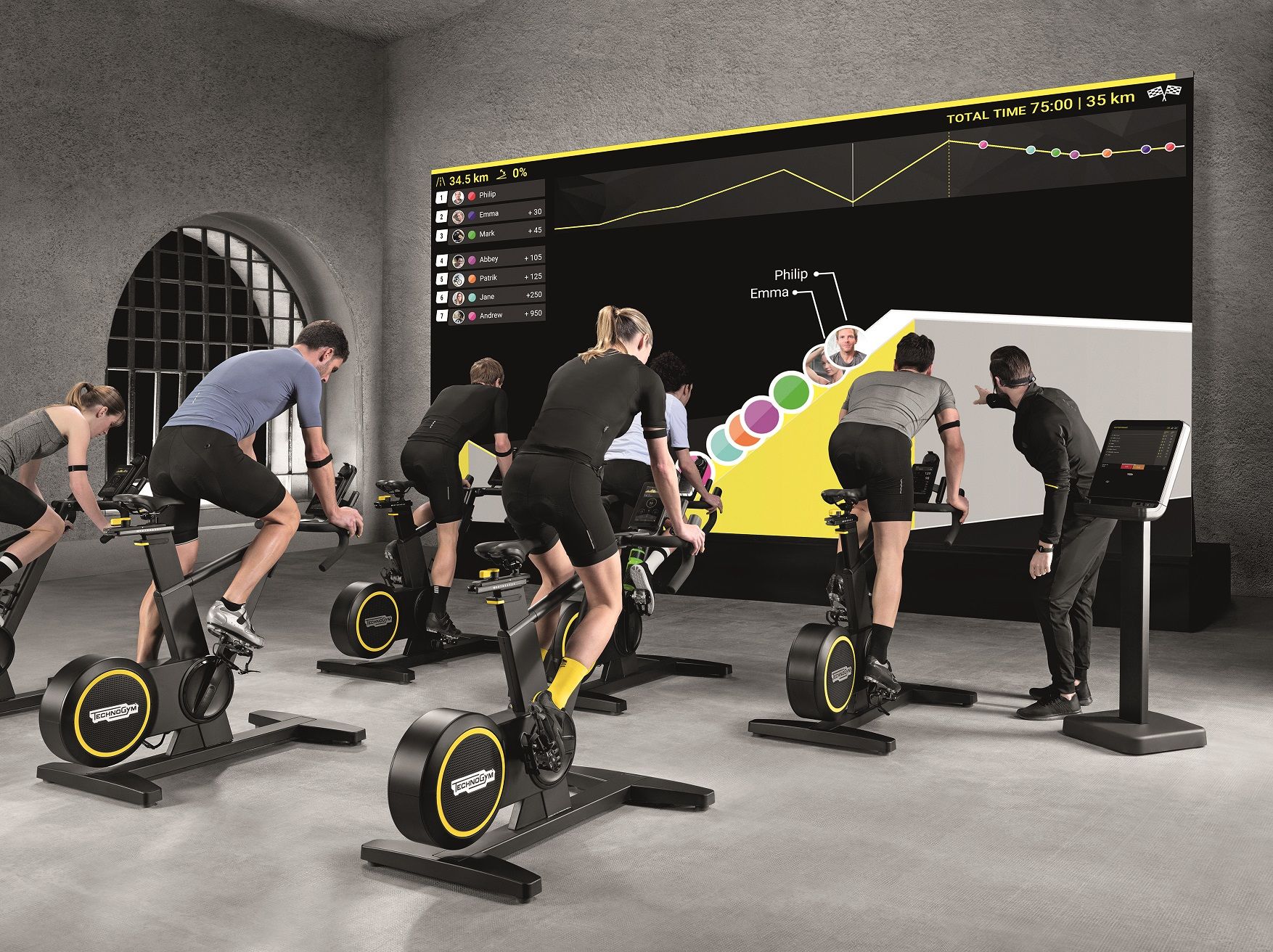 TECHNOGYMから新モデル『SKILL BIKE』登場 世界チャンピオンライダーと 
