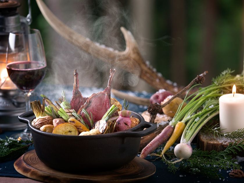 星のや富士（山梨県・富士河口湖町）
冬の森でじっくりと味わう狩猟肉
「冬の狩猟肉(ジビエ)ディナー」提供開始
期間：2018年12月1日〜2019年3月15日