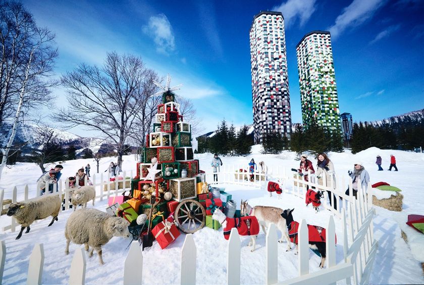 星野リゾート　トマム（北海道勇払郡占冠村）
高さ3メートルの「牧草ツリー」が特徴の、牧場をテーマにしたイベント
「ファームクリスマス」に小さな牧場が初登場
実施期間：2018年12月1日〜25日