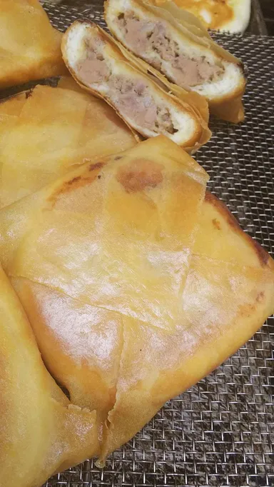 揚げたての「パリパリ豚まん」