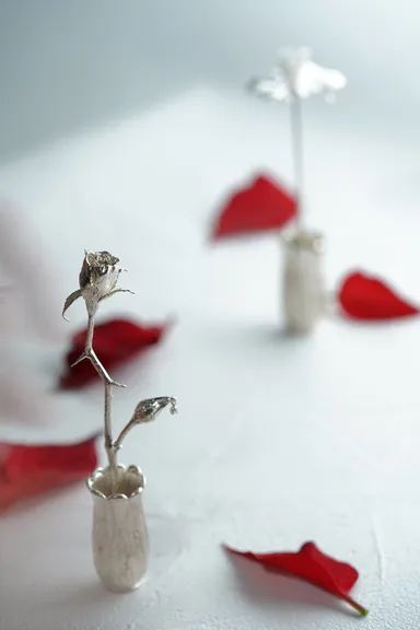 ジュエリーオブジェ「バラ」「コスモス」