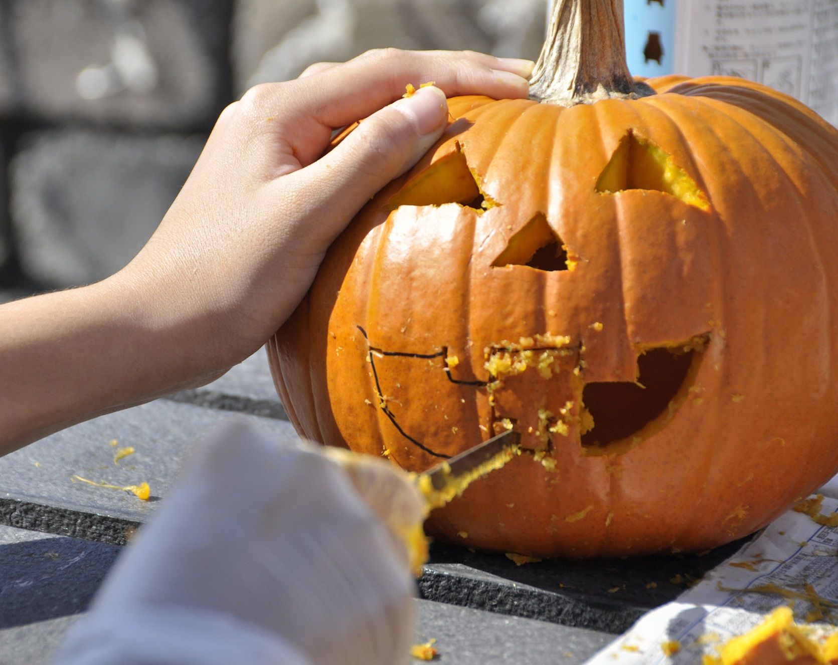 園内にハッピーが大好きな“ハロウィンモンスター”新登場! ひら 園内にハッピーが大好きな“ハロウィンモンスター”新登場! ひら