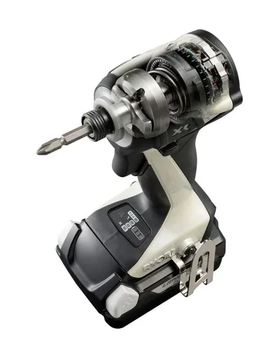 クラス最短ヘッド・最軽量のコンパクトボディ