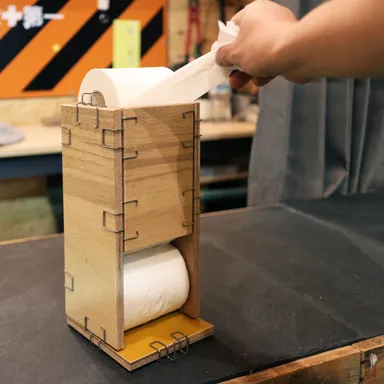 ペーパーの回転軸になる