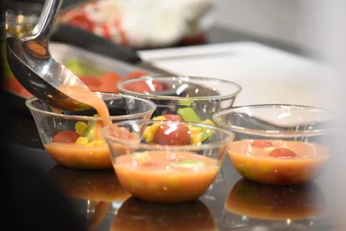 「トマトとアボカドの冷製茶碗蒸し」(2)