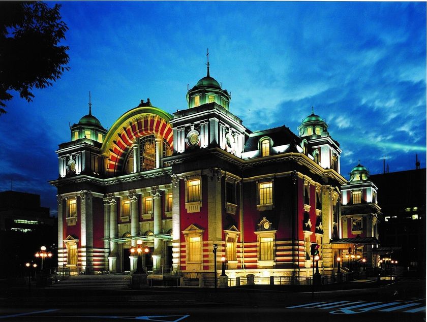 ～京阪電車中之島線開業10周年、
大阪市中央公会堂開館100周年記念～
第42回京阪・文化フォーラム
「花と建築 建築と華」を10月27日(土)に開催します