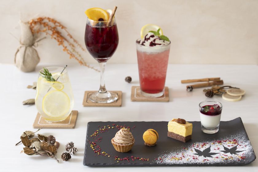 秋の彩り豊かな大人スイーツ＆ドリンクを提供する期間限定フェア 
「Autumn Collection」 開催!