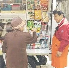 とくし丸販売風景