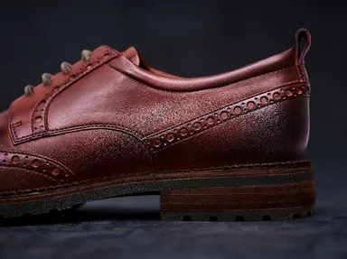 9月19日(水)より数量限定80足発売