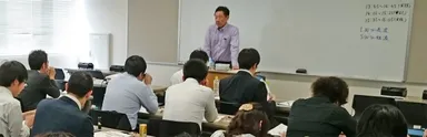 宝石総合科学研究所による宝石勉強会
