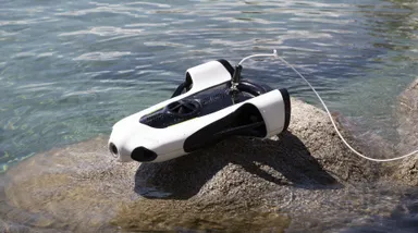 水中ドローン「BW Space」