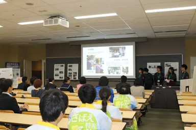 昨年度活動報告会の様子