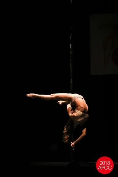 審査員のLydia, Songyi, Lee.