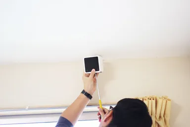 見守りカメラの設定設置を行います