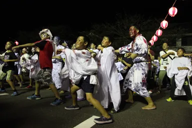 参加者全員で踊るスリラー2