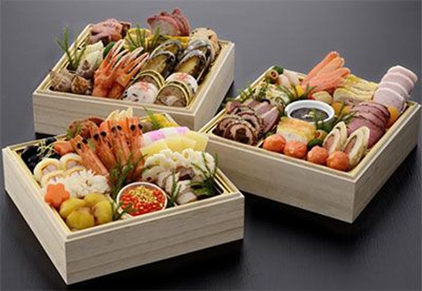 新年の門出にふさわしい和・洋・中で華やかに彩る
2019年 おせち料理　千里阪急ホテル・ホテル阪急エキスポパークにて
2018年10月1日(月)より予約受付開始