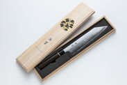 刀匠にルーツをもつ関兼次刃物が創業100周年モデルを開発　100年の集大成として日本刀の切れ味にこだわった特製切付型包丁「瑞雲」