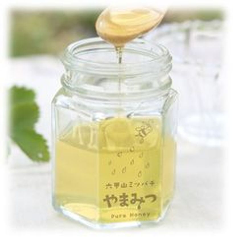 「六甲山ミツバチ やまみつ」シリーズ
今年、六甲山で採れたアカシア蜜　10月6日（土）より1,000本限定発売！