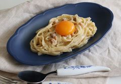 うまみの相乗効果を引き出した老舗だし屋のつくるパスタソース「4種のチーズとパンチェッタの旨み広がるカルボナーラ」など4種類のパスタソースが販売開始