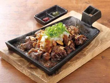 牛肩ロースの炭火焼【1,180円】