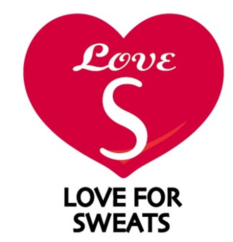 今年も人気キャラクター＆ブランドが集合　
マックハウスの「LOVE SWEATS」