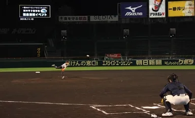 ナイターマウンド投球の様子