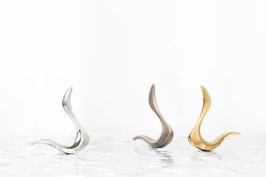 富山県高岡の金属マッサージツール「NAGAE+」