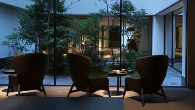 ENSO ANGO FUYA II ラウンジ