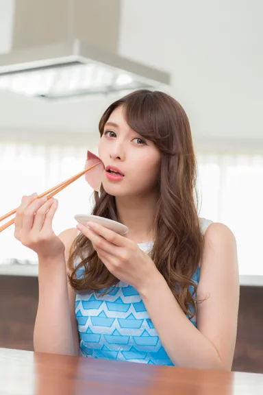 富山のさかな大好き！アンジェラ芽衣(富山のさかな応援Girl)