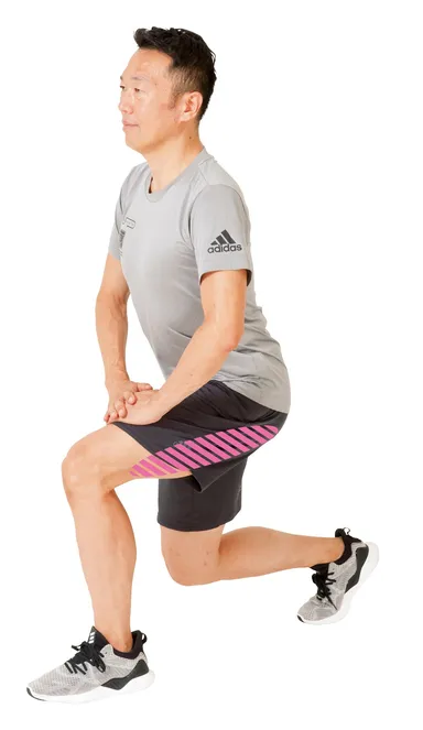 (2)太ももの裏側を鍛える「浅め片脚スクワット」