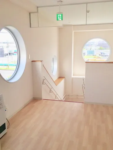 札苗北あんびしゃす保育園　内観(1)